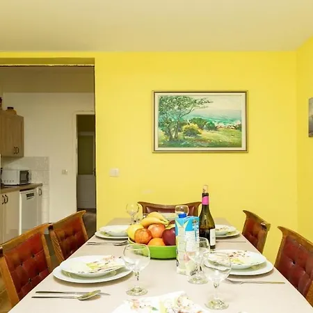Holiday House Casa Mia *