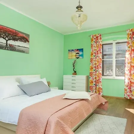 Holiday House Casa Mia ポレッチ