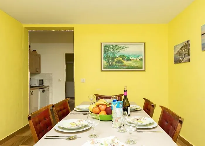 Holiday House Casa Mia *